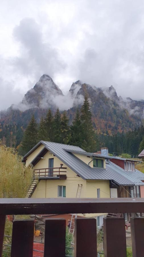 Casa Teleferic Buşteni Exterior foto