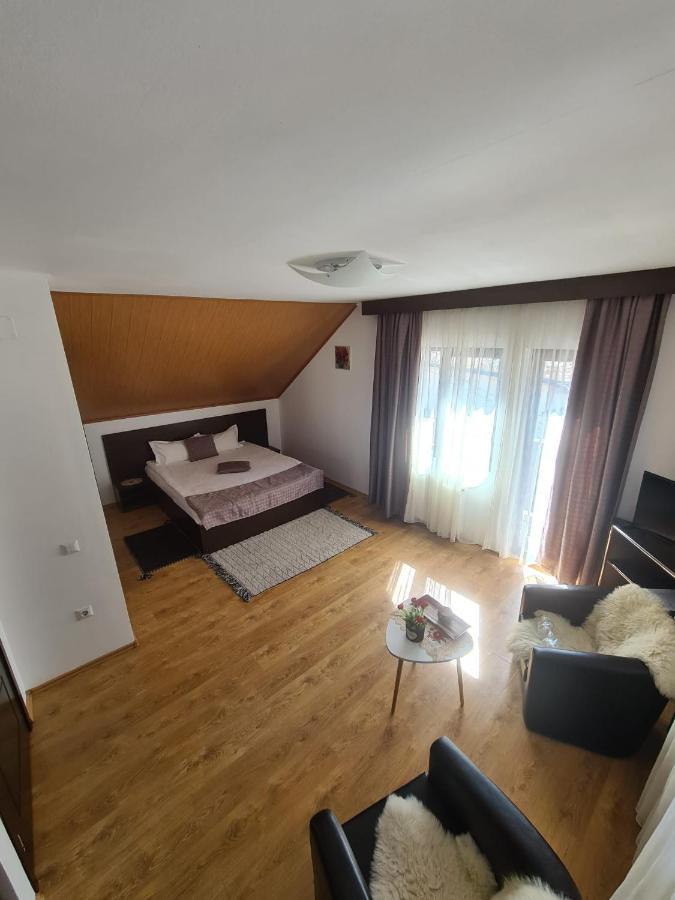 Casa Teleferic Buşteni Exterior foto